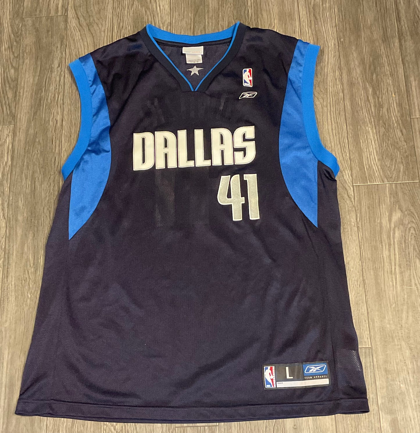 Dirk Nowitzki Large Dallas Mavericks Reebok Jersey