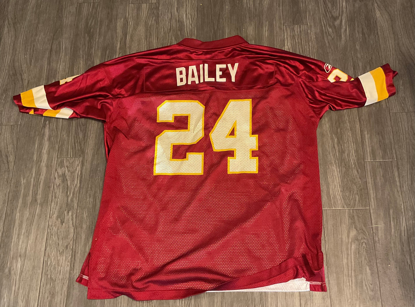 Champ Bailey Washington Reebok Jersey Size XL (Slight wear on numbers on front)