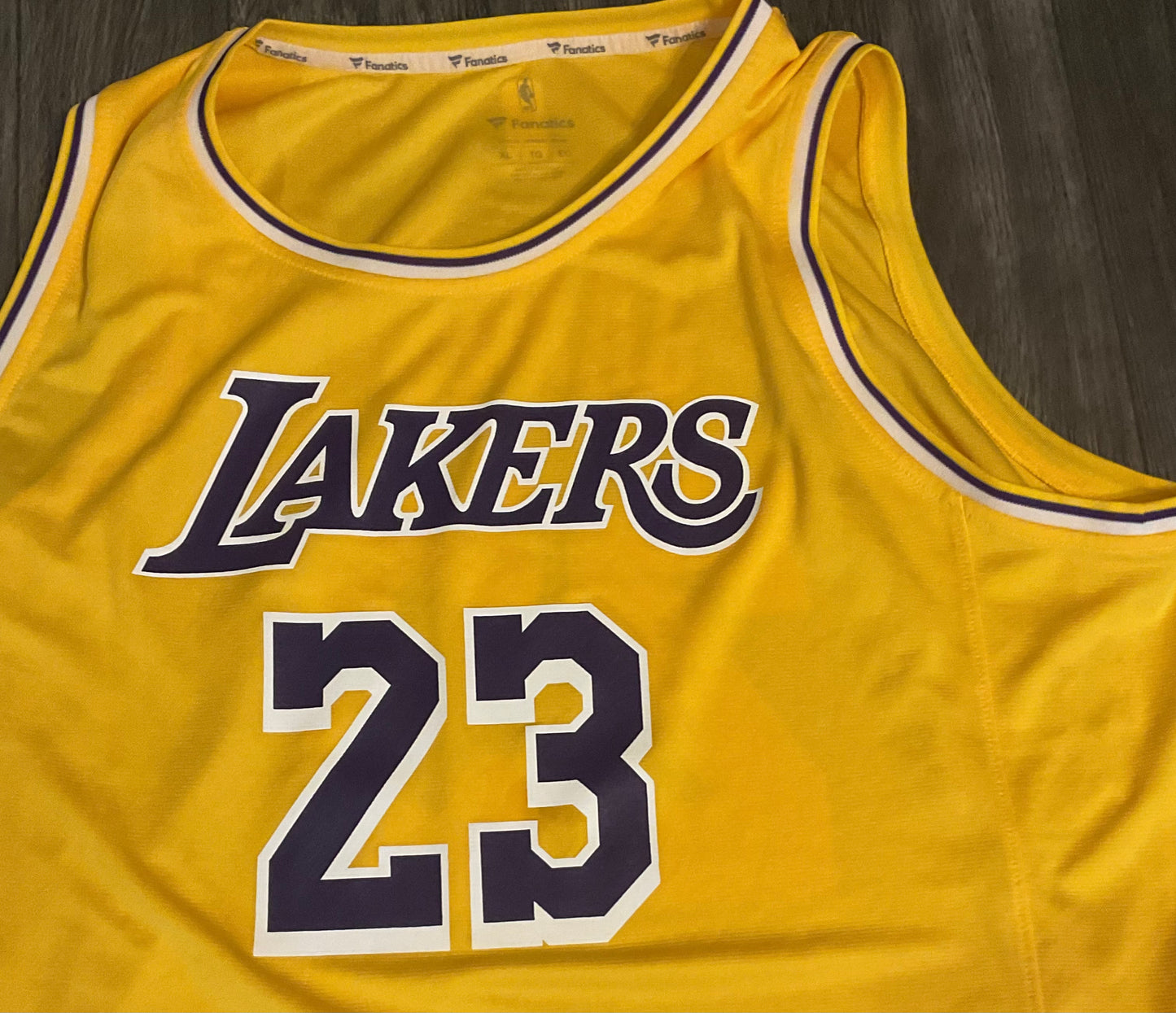 Lebron James LA Lakers Fanatics Jersey Size XL