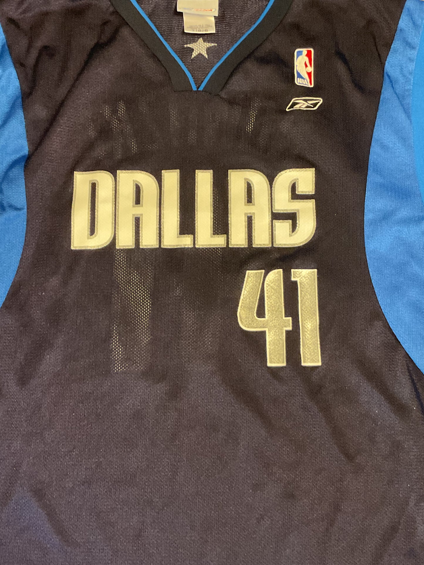 Dirk Nowitzki Large Dallas Mavericks Reebok Jersey