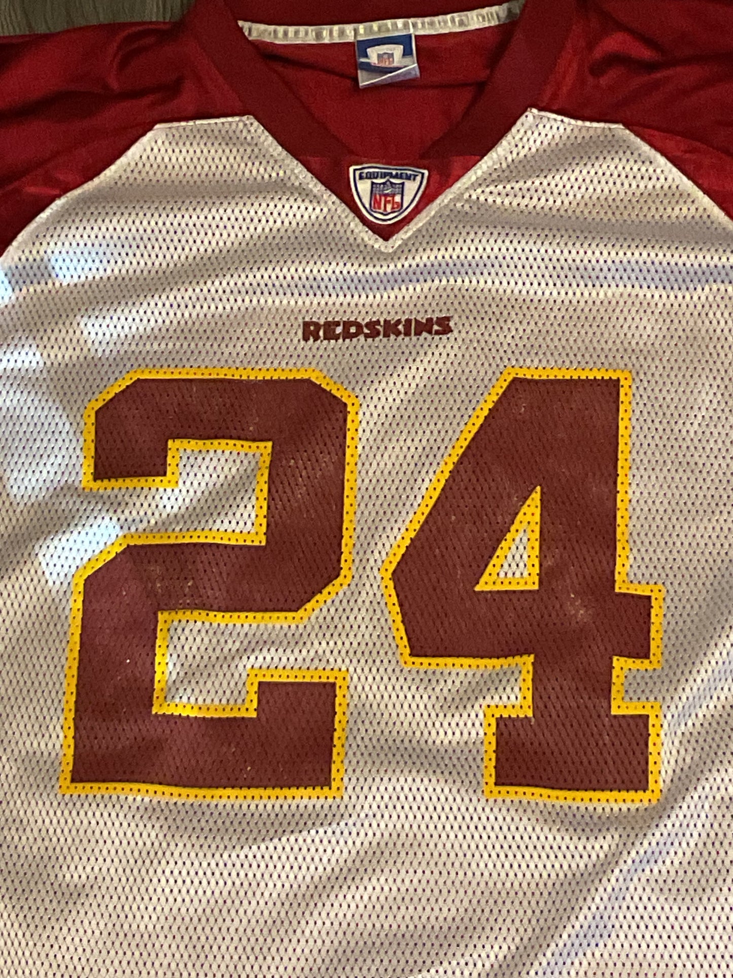 Champ Bailey Washington Reebok Jersey Size XL (Slight wear on numbers on front)